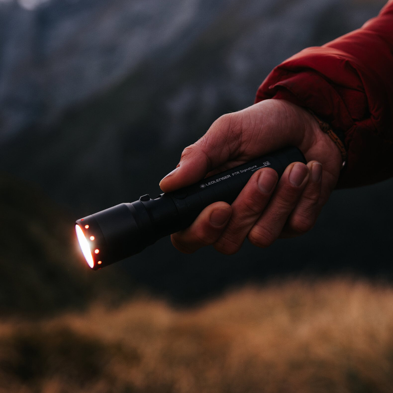 Ledlenser P7R Signature Flashlight